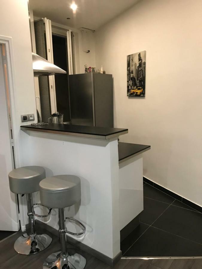 The Charming Trocadero Eiffel Tower * Paris